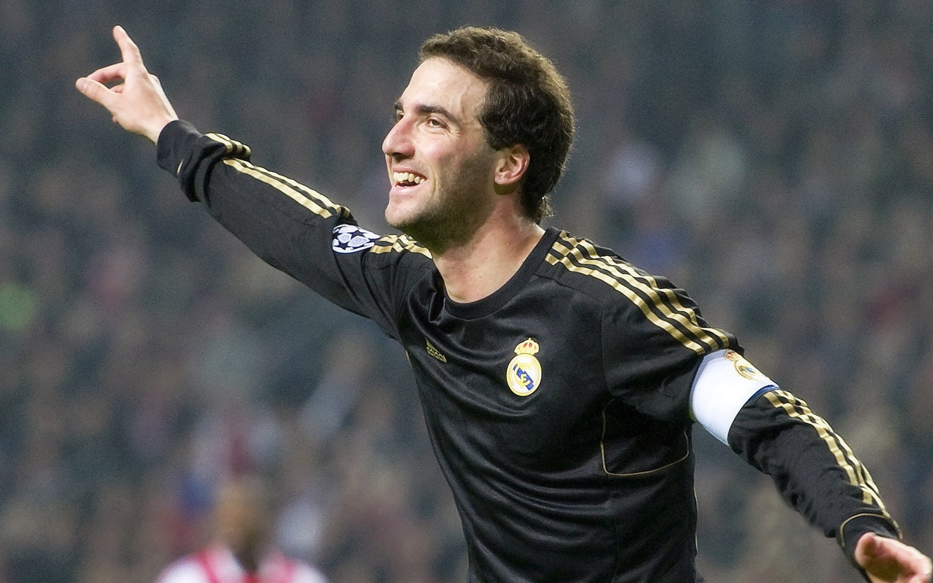 中超新赛季首轮比赛精彩回顾，中超联赛首轮