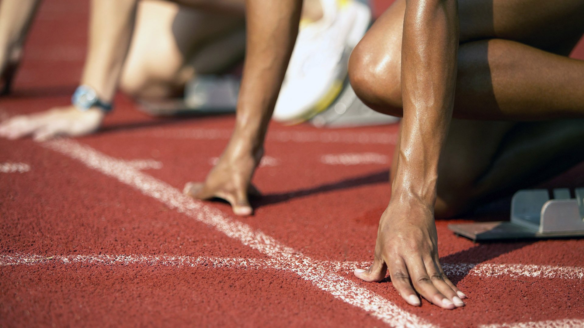 韩华冠军刘翔飞抵赛事现场,韩翔老师